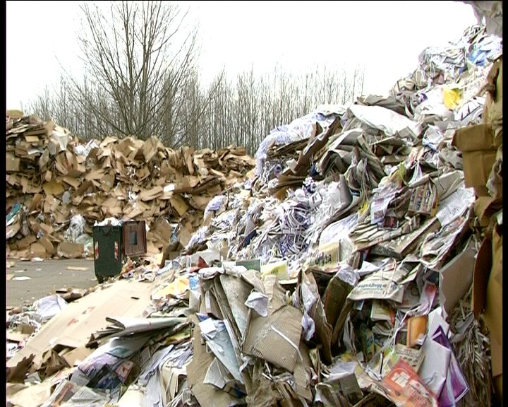 Másfél év is eltelhet a megyei szilárd hulladék-gazdálkodási program befejezése, valamint az üzemeltetési engedélyek megérkezése között. 