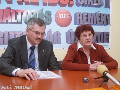 Dr. Simon Miklós a Fidesz – KDNP országgyűlési képviselőjelöltjének vendége volt  Wittner Mária '56-os elítélt