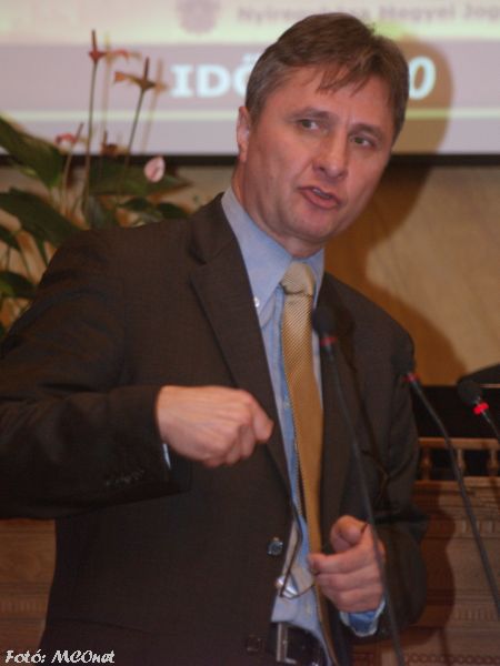 Vinnai Győző, a Fidesz frakció vezetője