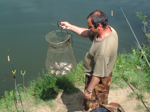 volt__aki_halat_is_fogott_i_276_20070615124902_247.jpg