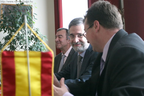 Nyíregyházán a spanyol nagykövet Nyíregyháza - Csabai Lászlóné, Nyíregyháza polgármester asszonya