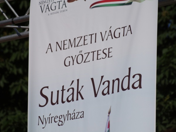 Suták Vanda - Nemzeti Vágta 2008 - Nyíregyháza - A nemzet lovasa - Csabai Lászlóné Nyíregyháza polgármestere - A nyíregyházi Suták Vanda Alexander nevű lovával győzött a Nemzeti Vágtán - Sport - Nyíregyháza - Nemzeti Vágta 2008