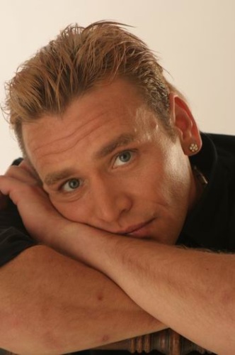 Mészáros Árpád Zsolt – MÁZS – MÁZs – mázs – Sztár – Hazai sztár – Nyíregyházi Sztár - Nyíregyháza – Szabolcs -Szatmár -Bereg - megye – Koncert – Nyíregyháza koncert – Rendezvény – Nyíregyháza rendezvény – Musical – Ének – Énekes – Dal – CD - Színész – Színészet – Operettszínház – Színház – ZEN-élünk Egyesület – Zenekar - Fellépés – Nyíregyháza fellépés – Kultúra – Nyíregyháza kultúra – 2008. augusztus 6 – Nyíregyházi Szabadtéri Színpad – Rajongók – MÁZs-körök – Művész img_8823_524_20080729201237_18.JPG