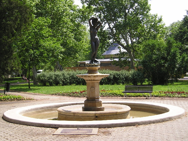 benczur_ter_nagy_672_20080823164218_963.jpg