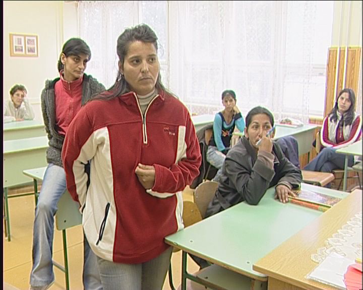 Szünetel a Lépj előre egyet program!