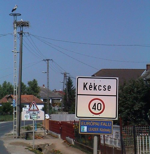 Méltányos oktatási-nevelési környezet megteremtésével az esélyegyenlőségért a neve, Kékcse legújabb programjának, amihez a település 442 millió forintos támogatást kapott. Méltányos oktatási-nevelési környezet megteremtésével az esélyegyenlőségért a neve, Kékcse legújabb programjának, amihez a település 442 millió forintos támogatást kapott.