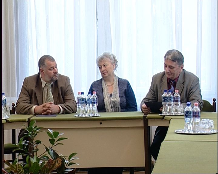Nagyszabású konferenciát szervez a megyei önkormányzat és a tudományos közalapítvány Géberjénben, november 14-én a Magyar Tudomány Napja alkalmából. Nagyszabású konferenciát szervez a megyei önkormányzat és a tudományos közalapítvány Géberjénben, november 14-én a Magyar Tudomány Napja alkalmából.