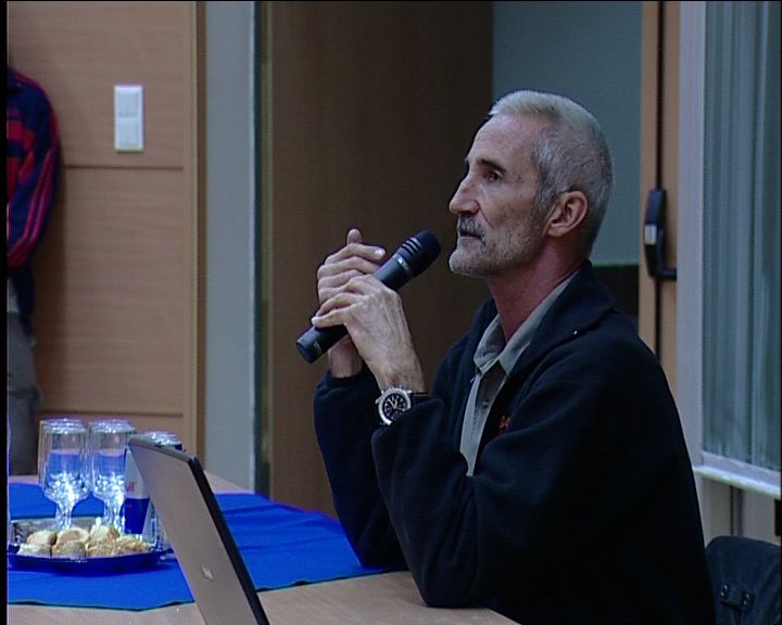 A Nyíregyházi Főiskolán tartott közel másfél órás előadást a kétszeres összetett műrepülő Világkupa győztes Bessenyei Péter. A Nyíregyházi Főiskolán tartott közel másfél órás előadást a kétszeres összetett műrepülő Világkupa győztes Bessenyei Péter.