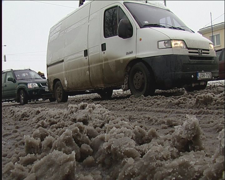 Mátészalka, Nyírbátor és Vásárosnamény térségében kb. 5-7 cm hó hullott, Nyíregyháza és Kisvárda területén ettől több, 8-11 cm. Mátészalka, Nyírbátor és Vásárosnamény térségében kb. 5-7 cm hó hullott, Nyíregyháza és Kisvárda területén ettől több, 8-11 cm.