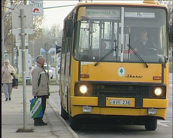 Közel 400 millió forintból korszerűsítik Nyíregyháza buszmegállóit.