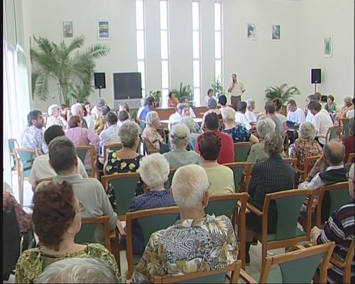 Sikeres és eredményes 2008-as esztendőre tekinthet vissza a Sóstói Szivárvány Idősek Otthona. Sikeres és eredményes 2008-as esztendőre tekinthet vissza a Sóstói Szivárvány Idősek Otthona.