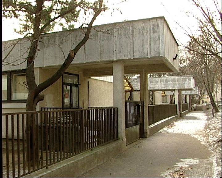 Nemzeti forrásból, összesen 200 millió forintból szeretné Nyíregyháza a szociális ellátó intézményeit fejleszteni 2009-ben. Nemzeti forrásból, összesen 200 millió forintból szeretné Nyíregyháza a szociális ellátó intézményeit fejleszteni 2009-ben.