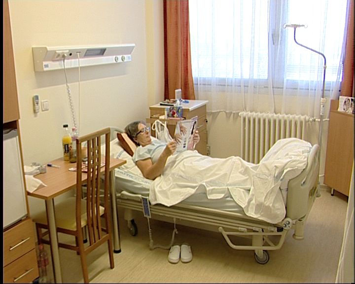 16 új kórterem, amely hotel szintű szolgáltatást nyújt a betegek számára a Jósa András Oktató Kórházban. 