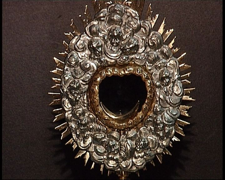 Ünnepi istentisztelet keretében adták át vasárnap a a baktalórántházi római katolikus templomban azt a 18. századi monstranciát, oltáriszentség-tartót, amelyet a Nemzeti Kulturális Alap pénzügyi segítségével restauráltak. Ünnepi istentisztelet keretében adták át vasárnap a a baktalórántházi római katolikus templomban azt a 18. századi monstranciát, oltáriszentség-tartót, amelyet a Nemzeti Kulturális Alap pénzügyi segítségével restauráltak.