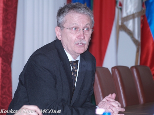 Sajtótájékoztató a TISZK továbbfejlesztéséről