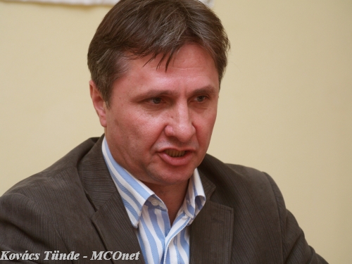 Dr. Vinnai győző szerint hiteles politikára van szükség vinnai győző