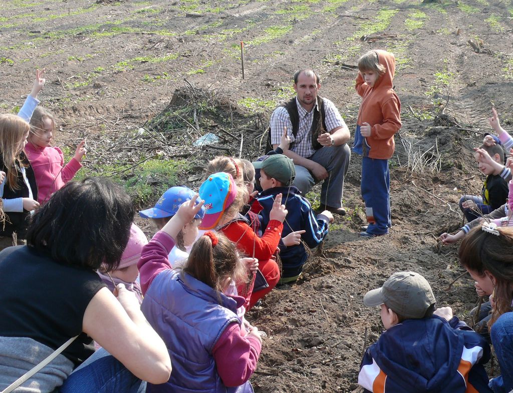 Halmos Zoltán a kicsikkel nyirerdo_halmos_zoltan_a_kicsikkel_255_20090410114153_74.jpg