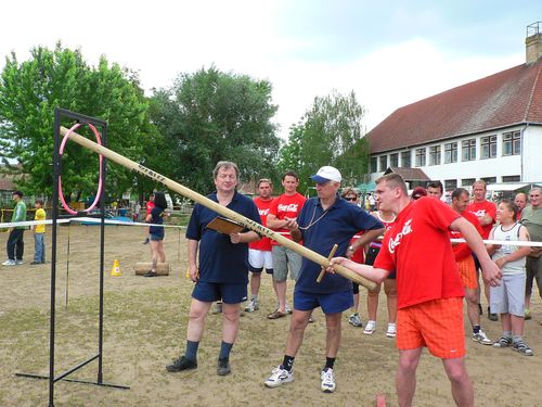 A Kárpát Medence Magyarlakta Településeinek Virtusvetélkedője Szabolcs-Szatmár-Bereg megyei területi döntőjére Szabolcsveremarton került sor május 23-án. foto:korij virtusvetelkedo_petrencesrud_szabolcsveresmart_eros_emberek_foto:korij