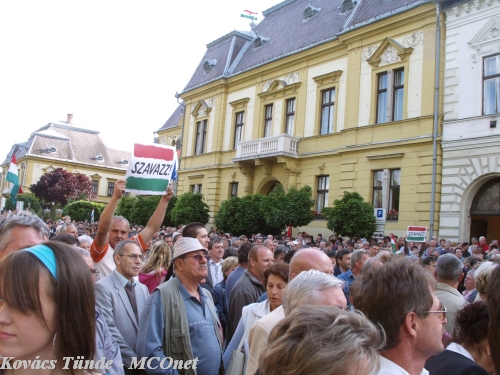 Orbán Viktor négyezer ember előtt mondott beszédet Orbán Viktor négyezer ember előtt mondott beszédet
