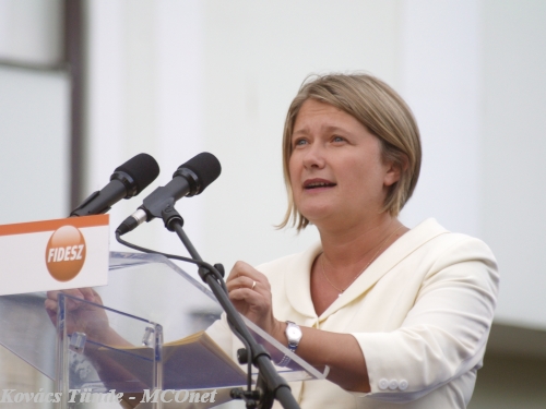 Dr. Gál Kinga európai parlamenti képviselő is jelen volt az kampányeseményen Dr. Gál Kinga európai parlamenti képviselő is jelen volt az kampányeseményen