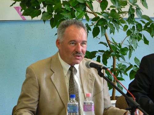 Hónig Péter maximális támogatottságáról biztosította a projekt valamennyi érintettjét, és eddigi fáradtságos, erőfeszítéseket kívánó munkájukért köszönetét fejezte ki. foto:korij zahony_fejlesztes_honig_tamogatas_foto:korij