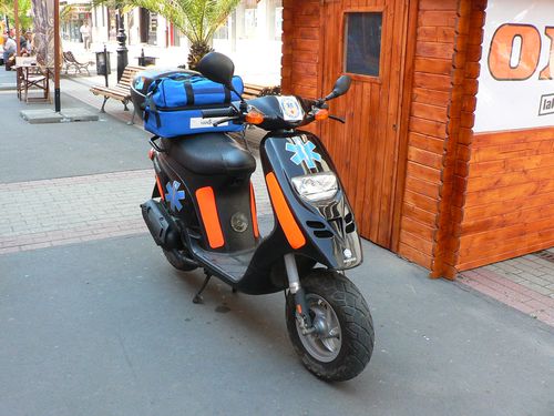 A gyors segítségnyújtás sok esetben életet menthet, emellett az esetleges nagyobb volumenű mentéseket is előkészítheti az a szakápoló aki a Nyíregyháza belvárosában működő mentorobogo_nyiregyhaza_foto_korij