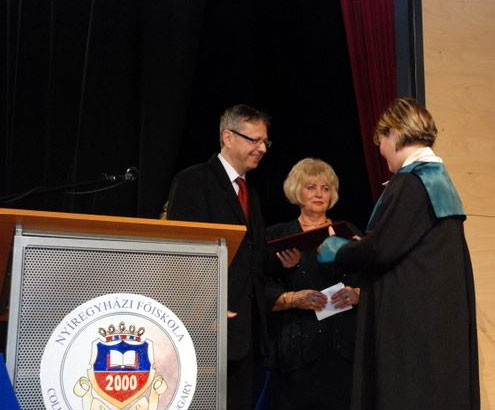 Ünnep a diplomaosztón