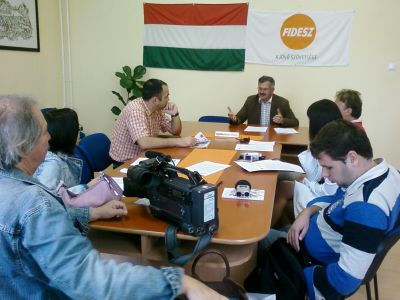 A Bajnai csomag az utolsó kis levlegőt is elveszi a kisönkormányzatoktól-véli a Fidesz Fidesz sajtótájékoztató