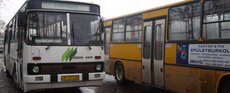 Holnaptól a vasútállomáson is vehetünk buszjegyet