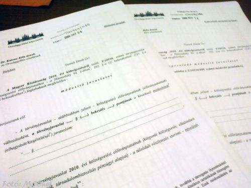 A módosíó indítványok A módosíó indítványok