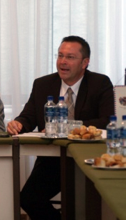 r. Móré E. Csaba, 