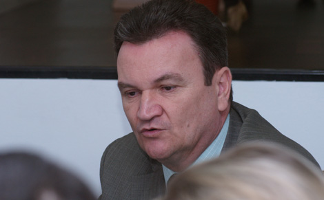 Dr. Karakó László