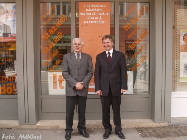 dr. Vinnai Győző és dr. Kovács Ferenc képviselőjelöltek dr. Vinnai Győző és dr. Kovács Ferenc képviselőjelöltek