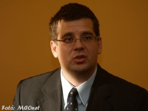 Dr. Seszták Miklós