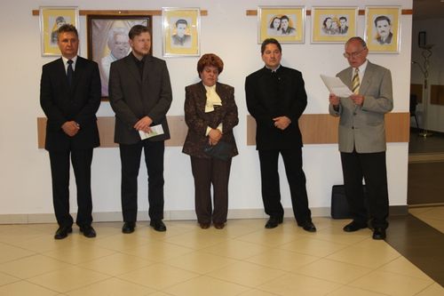 sostoi_kiallitas_beres_jozsef_587_20100527115448_189.jpg