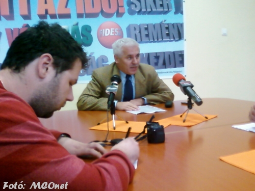 Dr.Kovács Ferenc önkormányzati képviselő 