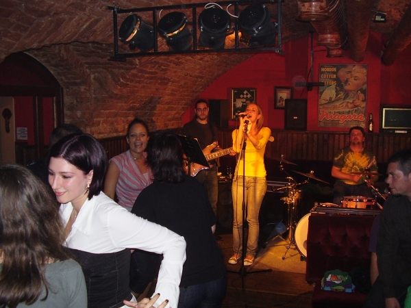 hell_music_17_178_20100709155546_113.JPG