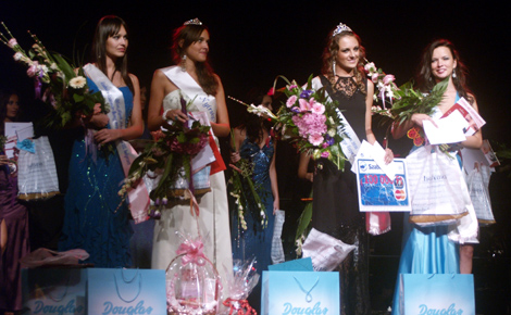 Megkoronázták a Nyírségi Ősz Szépét és Miss Alpok Adria megyei győztesét