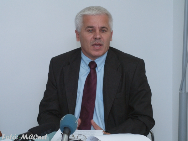 Dr.Kovács Ferenc polgármesterjelölt (Fidesz) Dr.Kovács Ferenc polgármesterjelölt