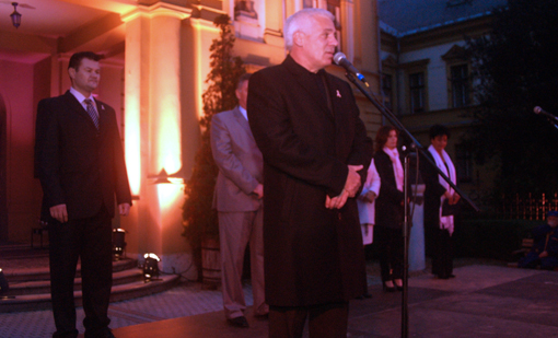 Dr.Kovács Ferenc is csatlakozott a mellrák elleni küzdelemhez