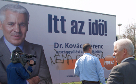 Lejárt a választási plakátok eltávolításárának határideje