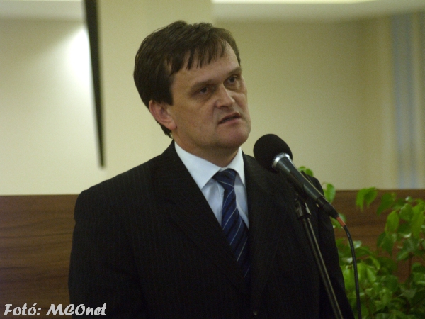 Seszták Oszkár
