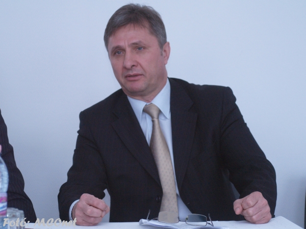 Dr. Vinnai Győző 