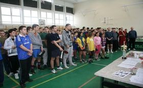 Asztaliteniszeztek a kollégisták