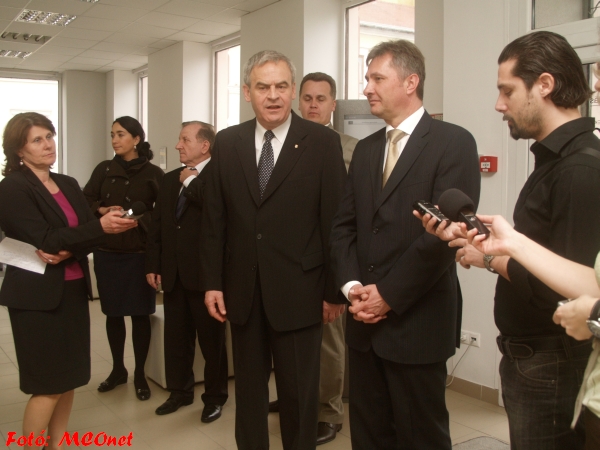 Dr. Vinnai Győző, Szabolcs-Szatmár-Bereg Megyei Kormánymegbízott fogadta Tőkés Lászlót Dr. Vinnai Győző,