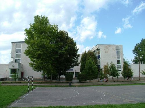 zahony_kozepiskola_416_20110404140219_496.JPG
