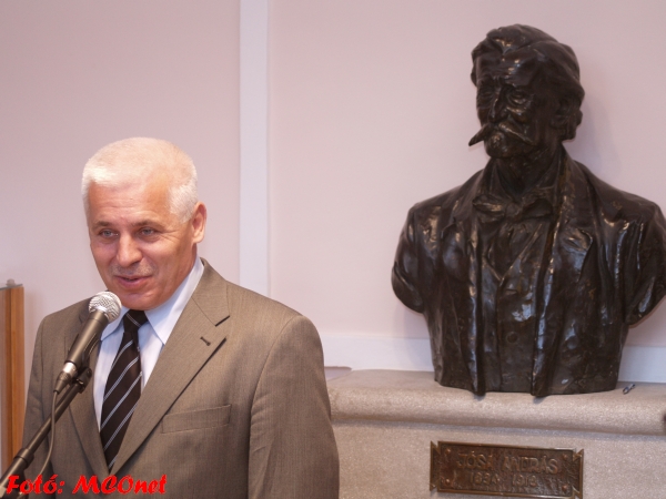 Dr. Kovács Ferenc 