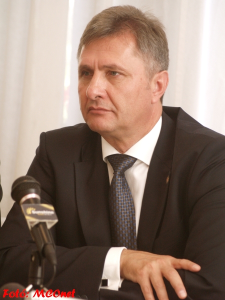 Dr. Vinnai Győző 