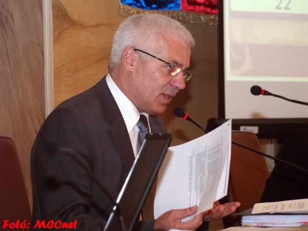 Dr. Kovács Ferenc polgármester