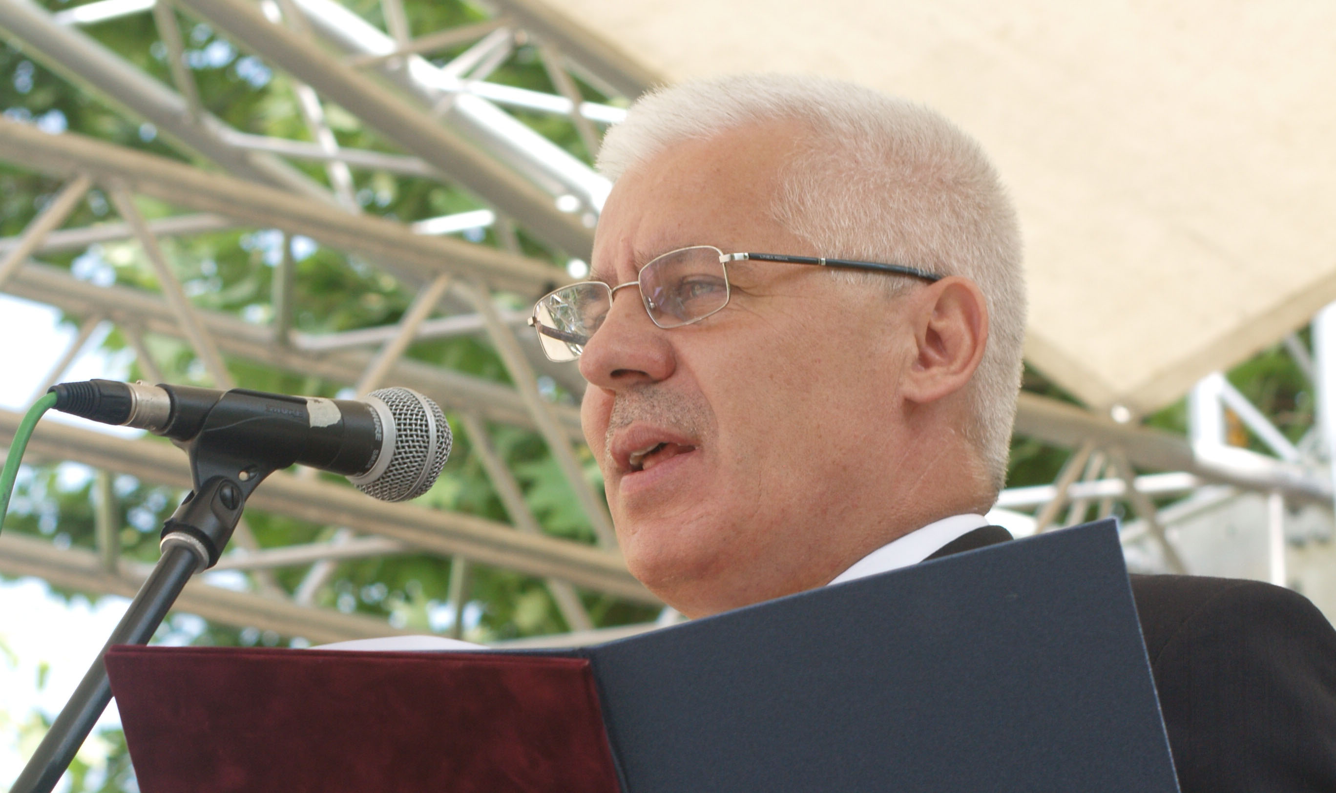 Kovács Ferenc polgármestertől vehették át a Nyíregyháza elismeréseit